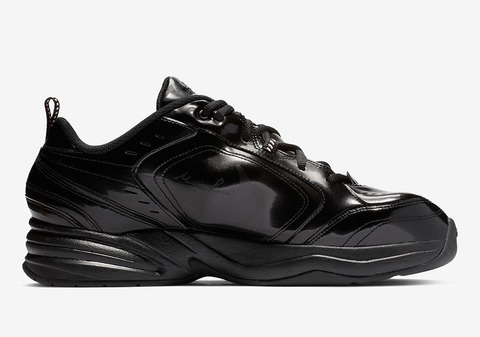 martine-rose-nike-air-monarch-iv-black-at3147-001-5