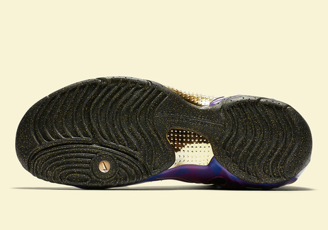 nike-air-flightposite-one-BV6648_605-cny-3