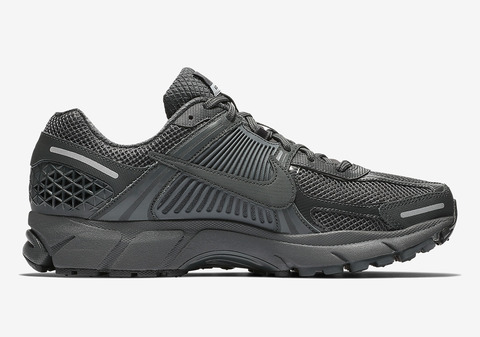 nike-zoom-vomero-5-black-BV1358-002-5