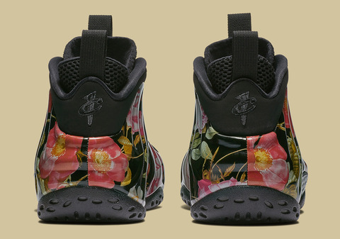 nike-air-foamposite-one-floral-314996-012-3