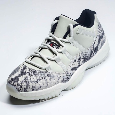 air-jordan-11-low-snakeskin-light-bone-cd6846-002-4