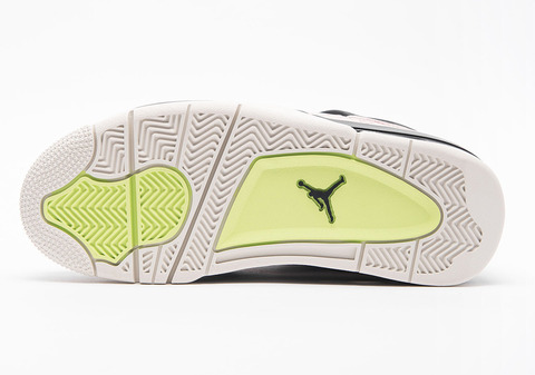air-jordan-4-silt-red-black-phantom-volt-AQ9129-601-4