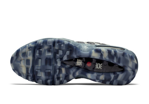 nike-air-max-95-just-do-it-white-black-grey-3